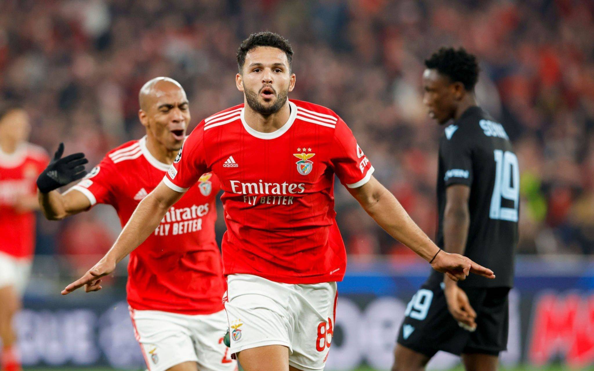 芒果官方网站 -赛后NBA季后赛焦点战；本菲卡扳平良机；管理层满意；医务组通报恢复(决赛解说名单公布)